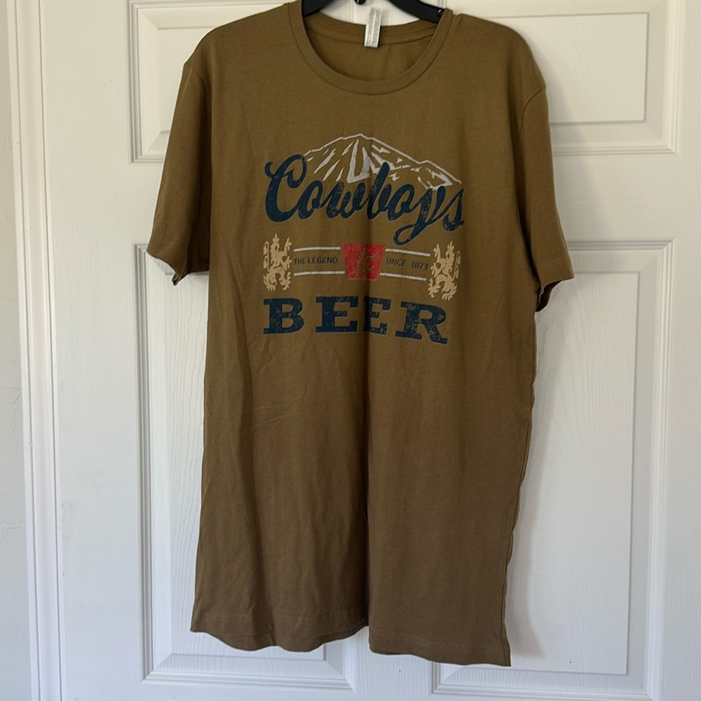 Woman’s graphic tee